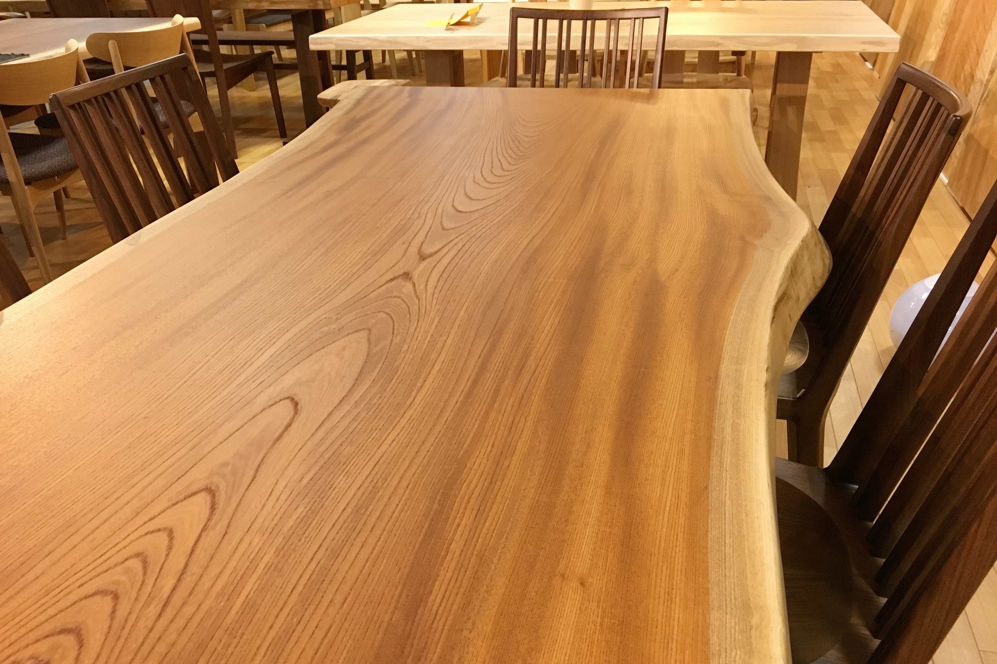 品数豊富！ 北海道手作り家具 ケヤキ 欅 材 一枚板座卓１３５０ jsu