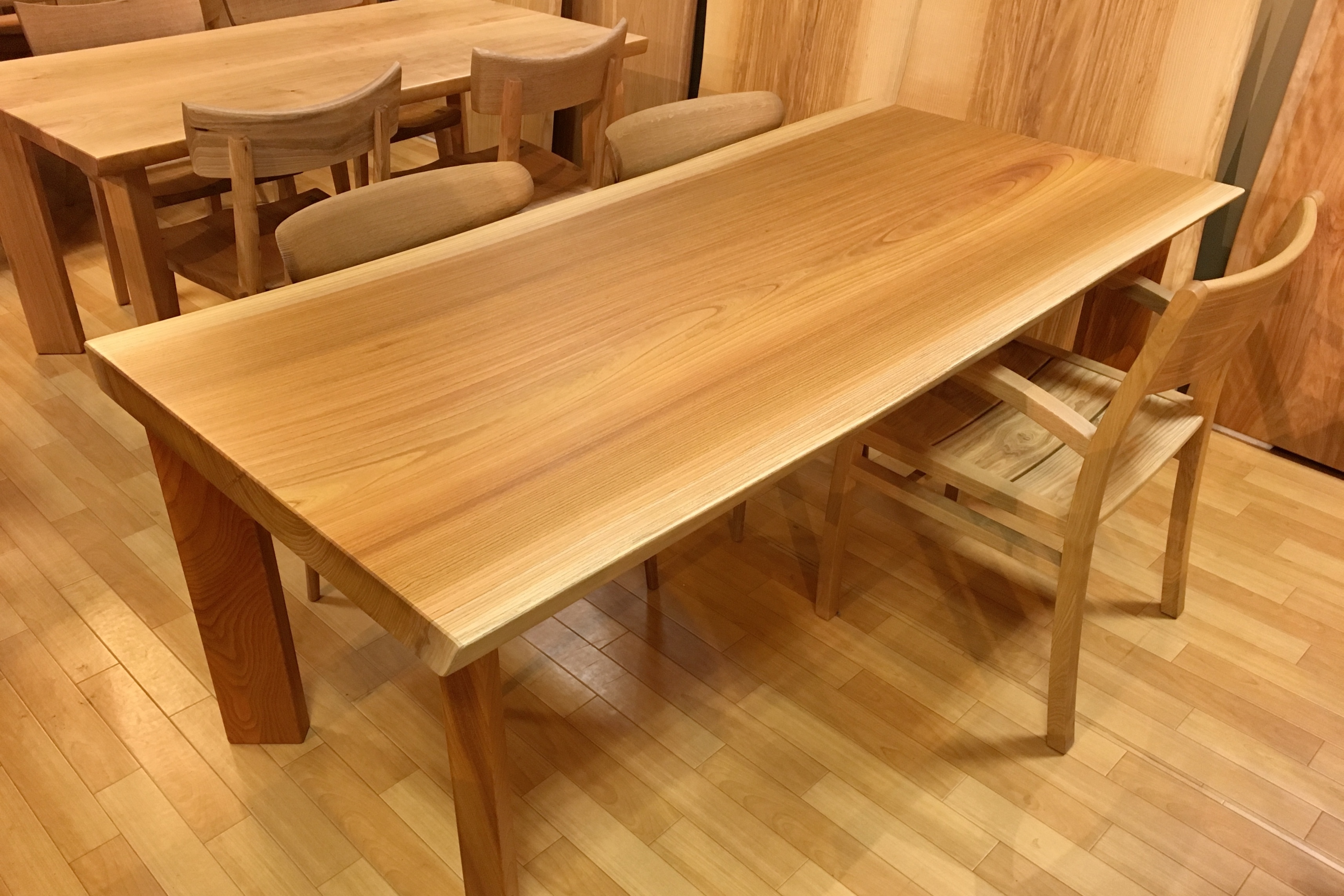 欅（けやき）一枚板テーブル - 座卓/ちゃぶ台